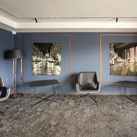 Maya's Flats & In 15 - Nadmotlawie Danzica