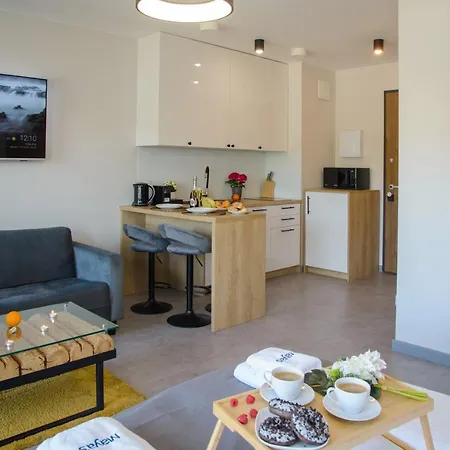 Maya's Flats & In 15 - Nadmotlawie *