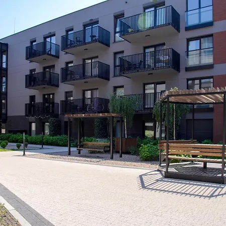 Maya's Flats & 15 - Nadmotlawie Apartment *