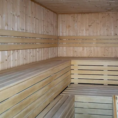 Maya's Flats & In 15 - Nadmotlawie * Danzig