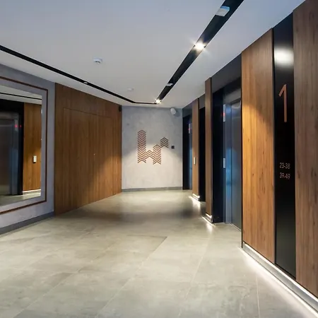 Maya's Flats & In 15 - Nadmotlawie Apartment